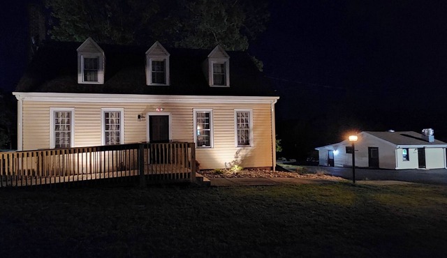 2 Bedroom Cozy house 5 minutes from LU