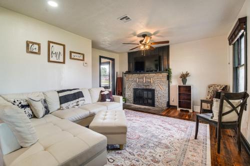 2 Mi to Grand Lake! Family Adventure Base w/Yard