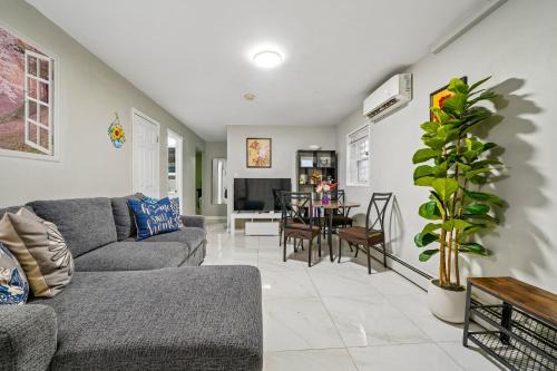 2BR Jersey City Oasis - Quick NYC & MetLife Access