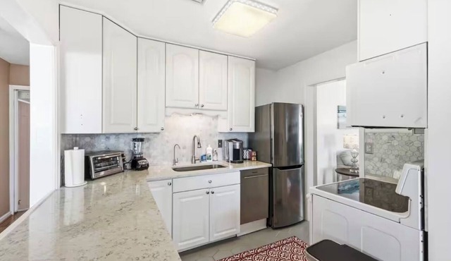 3-Bedroom Beach Home w/Backyard