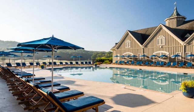 3 Elegant Cottages w/Pool & Resort Access - Perfect for Family Outdoor Adventure
