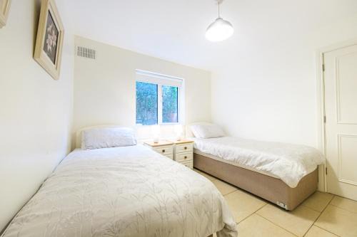 33A Steepleview in Trim