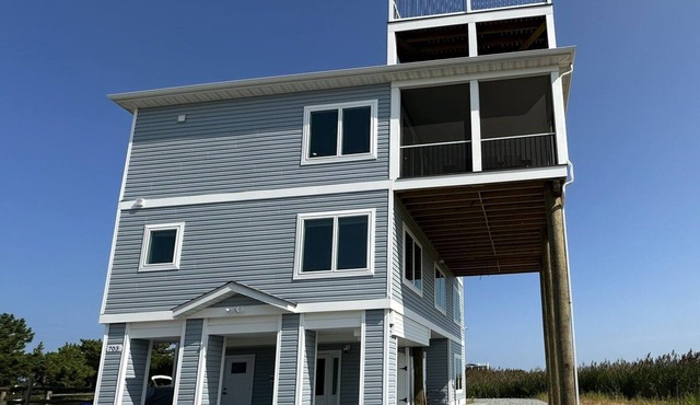 360 Water Views I Steps to Beach I Rooftop & Screened Deck I Elevator I Dog Welc