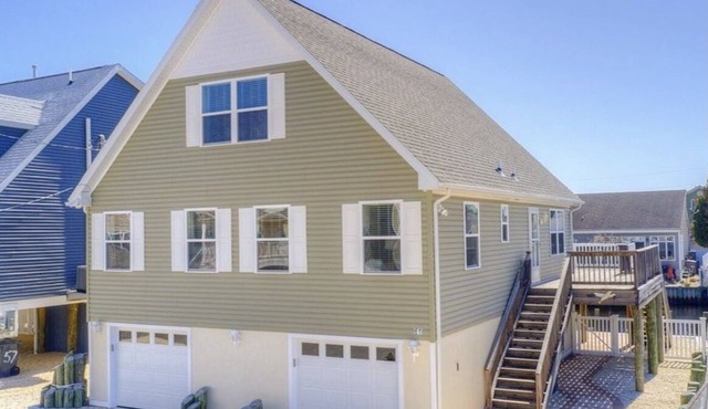 4 bed 3 bath immaculate home