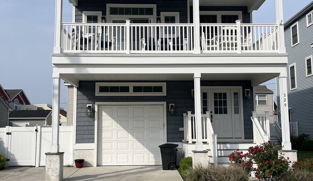 4-BR + Bonus, 4 Bath House with Pool and Ocean Views in North Wildwood.