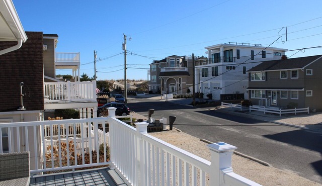 4 Houses to THE BEACH! Completely renovated Duplex -2nd Floor. WALK TO ALL!