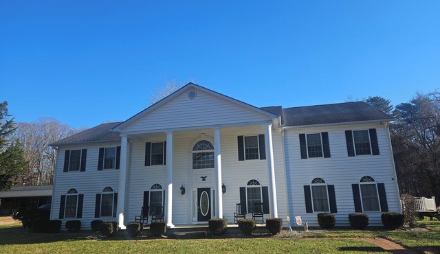 43 acre private retreat for the whole family within minutes of DC