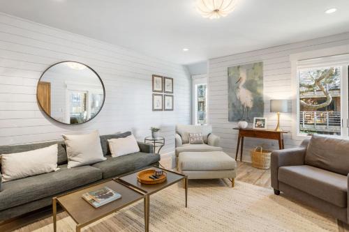 4332 Windswept Villa by Akers Ellis Rentals