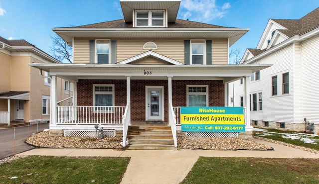 8033-Walk to Mayo- 1 Bed/1Bath cozy main floor apartment with free parking