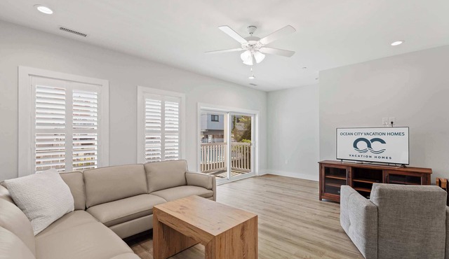 8240 Wilmington Ln | Family Townhome | Steps to the Beach