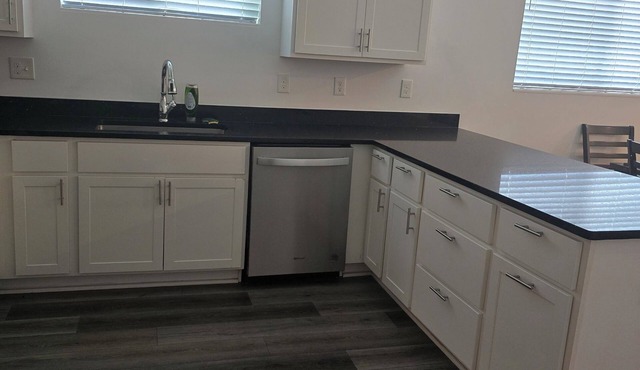 A charming haven with 4 bedrooms in lovely Saint Paul. Family friendly