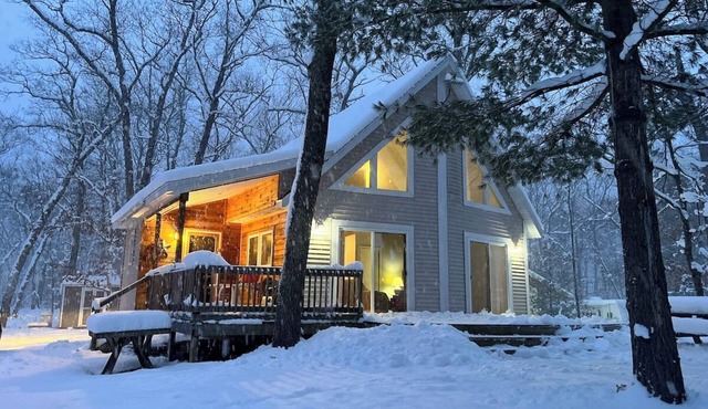 A-Frame Cabin, Lake Access with Game Room
