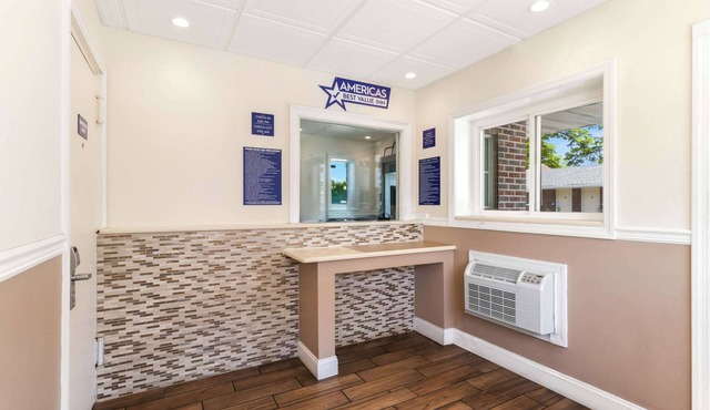 Americas Best Value Inn Avenel Woodbridge