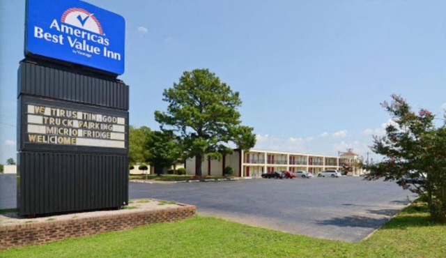 Americas Best Value Inn Wilson UNIT 25 2 BED FIRST FLOOR