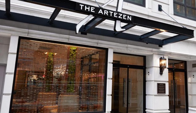 Artezen Hotel