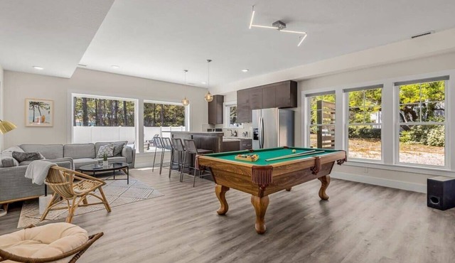 Aurora Elevator Theater Rec Room, Pool & Hot Tub