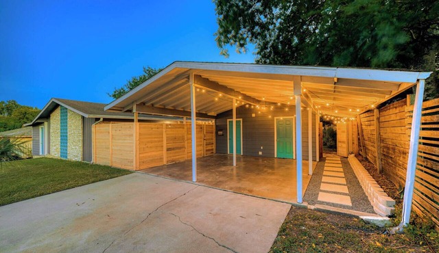 Austin Retreat | Patio | Near Domain & Downtown