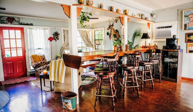 Authentic Louisiana Swamp Camp - Hunters & Fishermen Welcome in Breaux Bridge