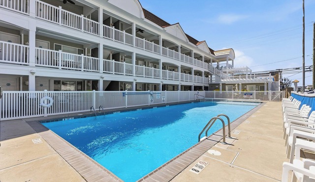 Avalon condo with pool, beach block. Pack your own linens and towels