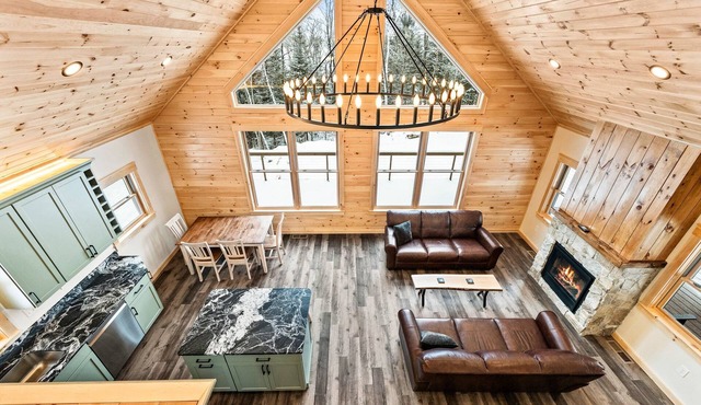 Baxter's Hideout | Snowmobile & ATV Access in Oquossoc