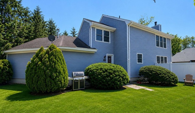 Bay Head - Open Concept Home with Water View