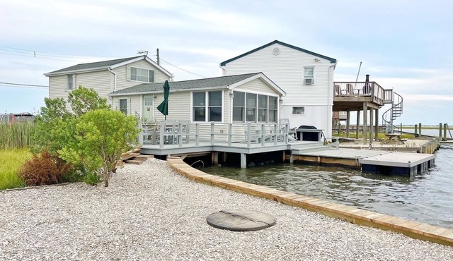 Bayfront House in Manahawkin near LBI - we prefer Friday to Fri weekly rentals