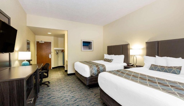 Baymont by Wyndham Des Moines Airport