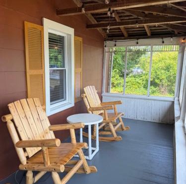 Beach Bum West-O Cabins