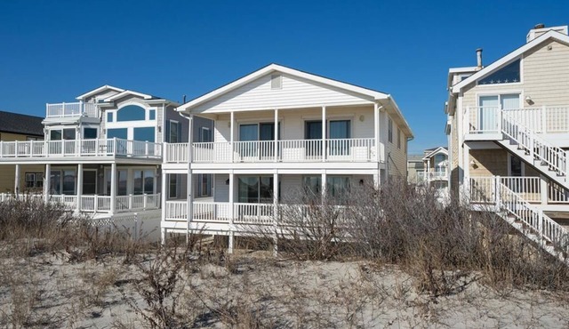 Beach Front Getaway- Unbeatable Location!