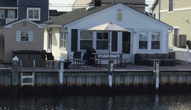 Beautiful and cozy Jerseyfront home