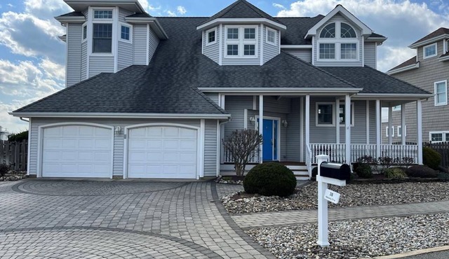 Beautiful Bay Front Home!