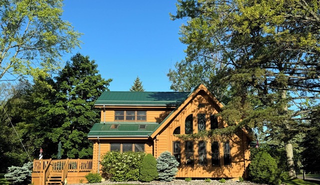 Beautiful Beachfront Custom Log Cabin on Lake Huron