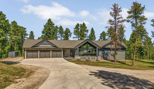 Bent Nickel- Deadwood SD, 6 bed/5.5 bath, hot tub