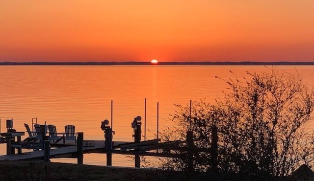 BEST Exposure on the Bay for SUNSETS with Pool, Dock & Spa