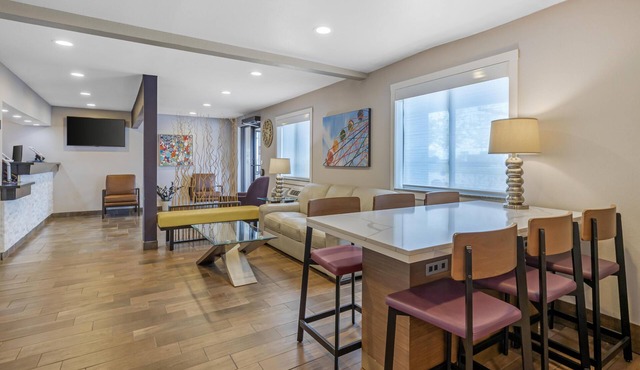 Best Western Plus Altoona Inn