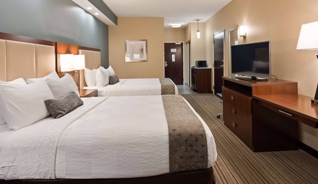 Best Western Plus Boardman Inn & Suites
