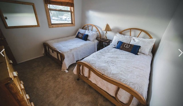 Boulder Lake Lodge in Boulder