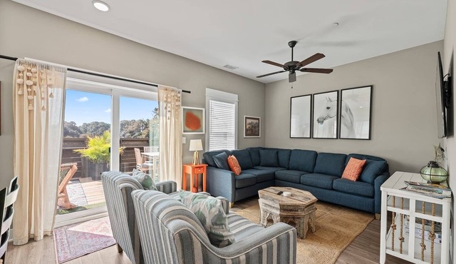 Brand New 3 Bed, Pet Friendly, Steps to the Beach!