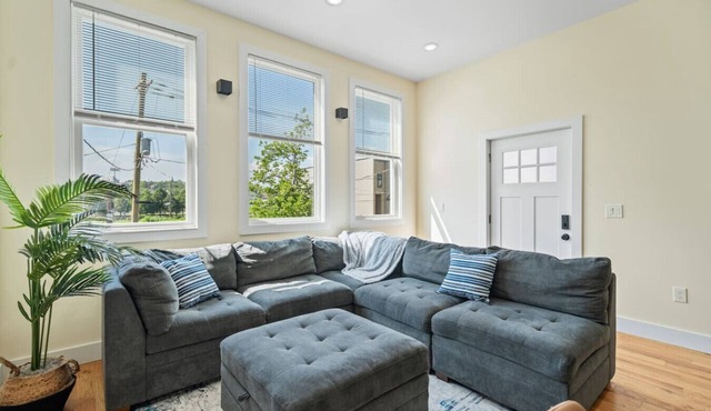 Brand New Family Home! The Game Room at City Key