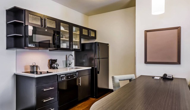 Candlewood Suites Lenexa - Overland Park Area by IHG