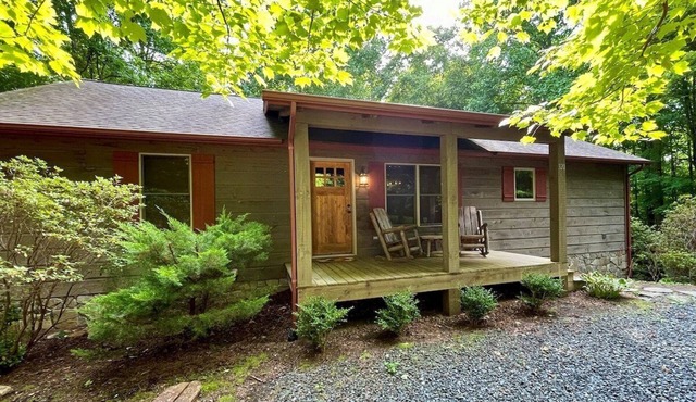 Carolina Dream - Small Dog Friendly, Game Table, Fire Pit, Upscale, Gated Community