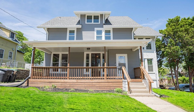 Casa de Paz NE 3,000sqft 4bdrm 2 Sunroom’s 1 mile to ZOO