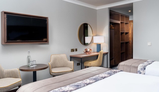 Cavan Crystal Hotel in Cavan