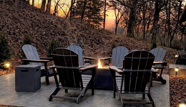 Cedar & Stone Retreat