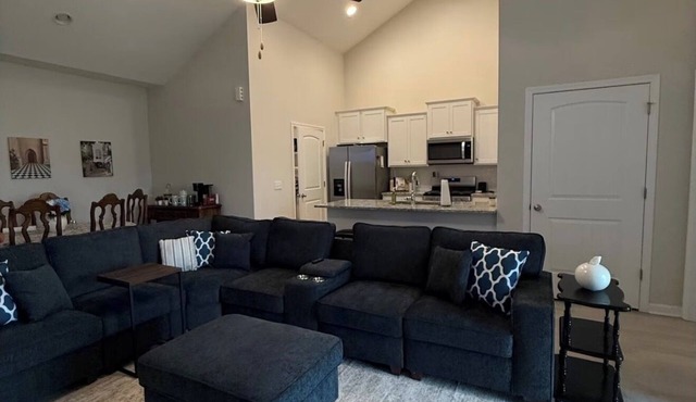 Charming 3-bedroom 3-bathroom townhome in Aiken