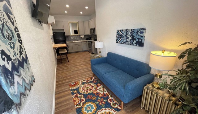 Charming one bedroom apartment near MSU and downtown in Springfield