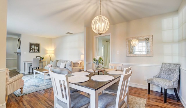 Charming private southern home- pet friendly, King Beds