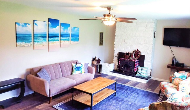 *Chesapeake Bayside Bungalow*