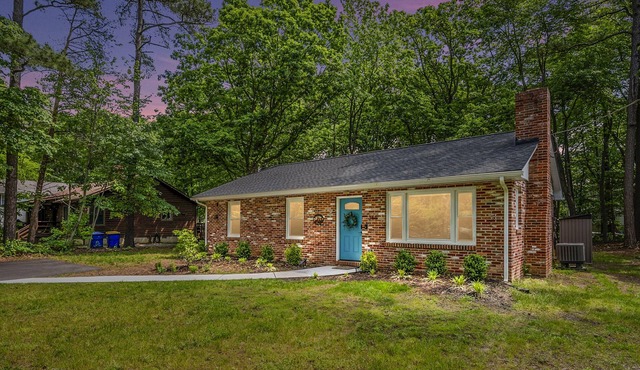 Chic 3 BR/2 BA Cottage Near Chesapeake Bay