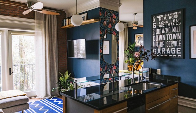 Chic Downtown Studio: A Hideaway Oasis in Wilmington
